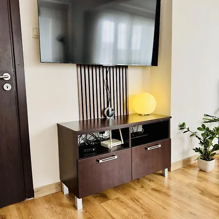 Spacious And Stylish Near The Center Varna
