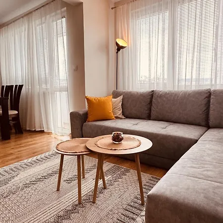 Spacious And Stylish Near The Center Apartamento Varna
