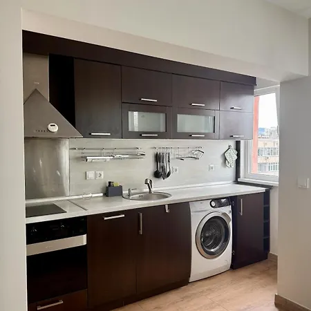 Spacious And Stylish Near The Center Varna